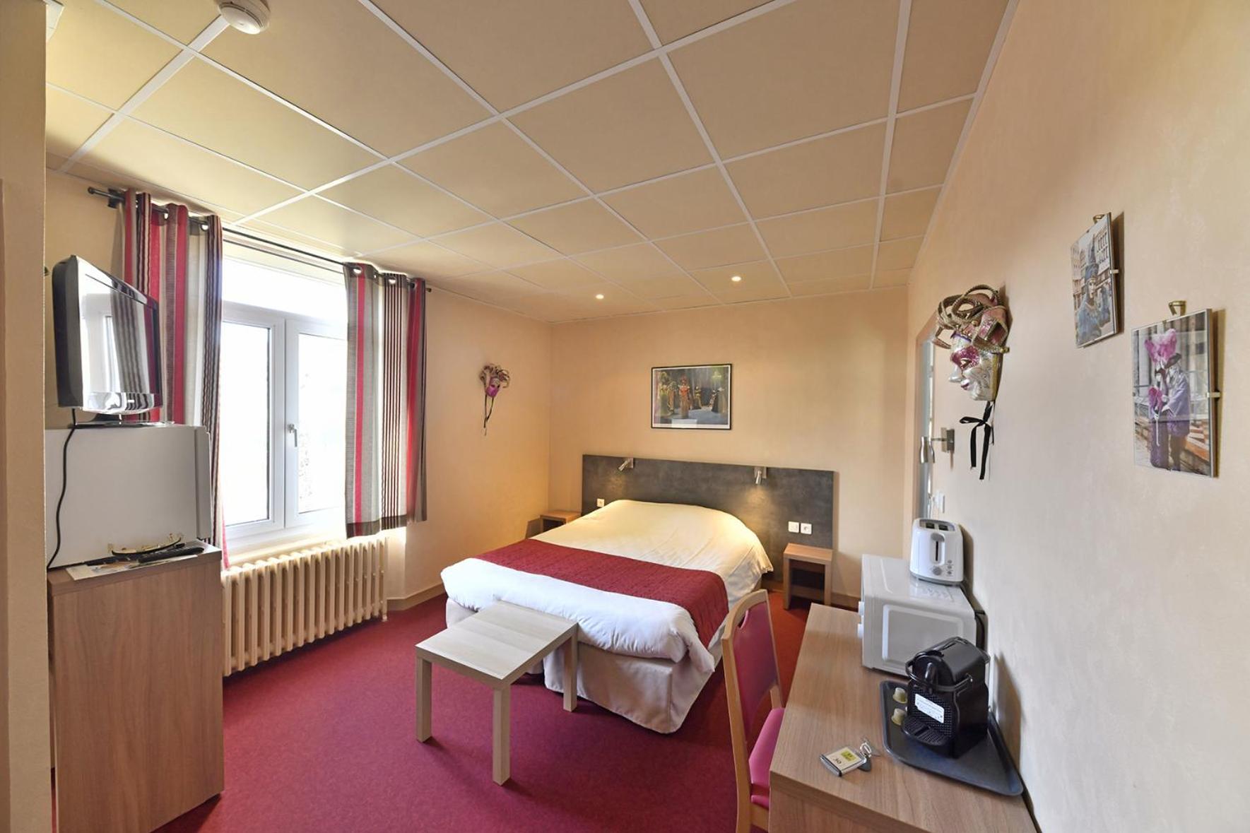 Hostellerie Du Cantal Мюра Екстериор снимка
